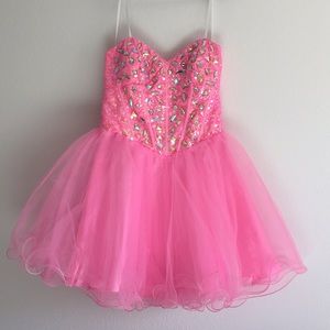 Barbie party dress! 💖🎀
